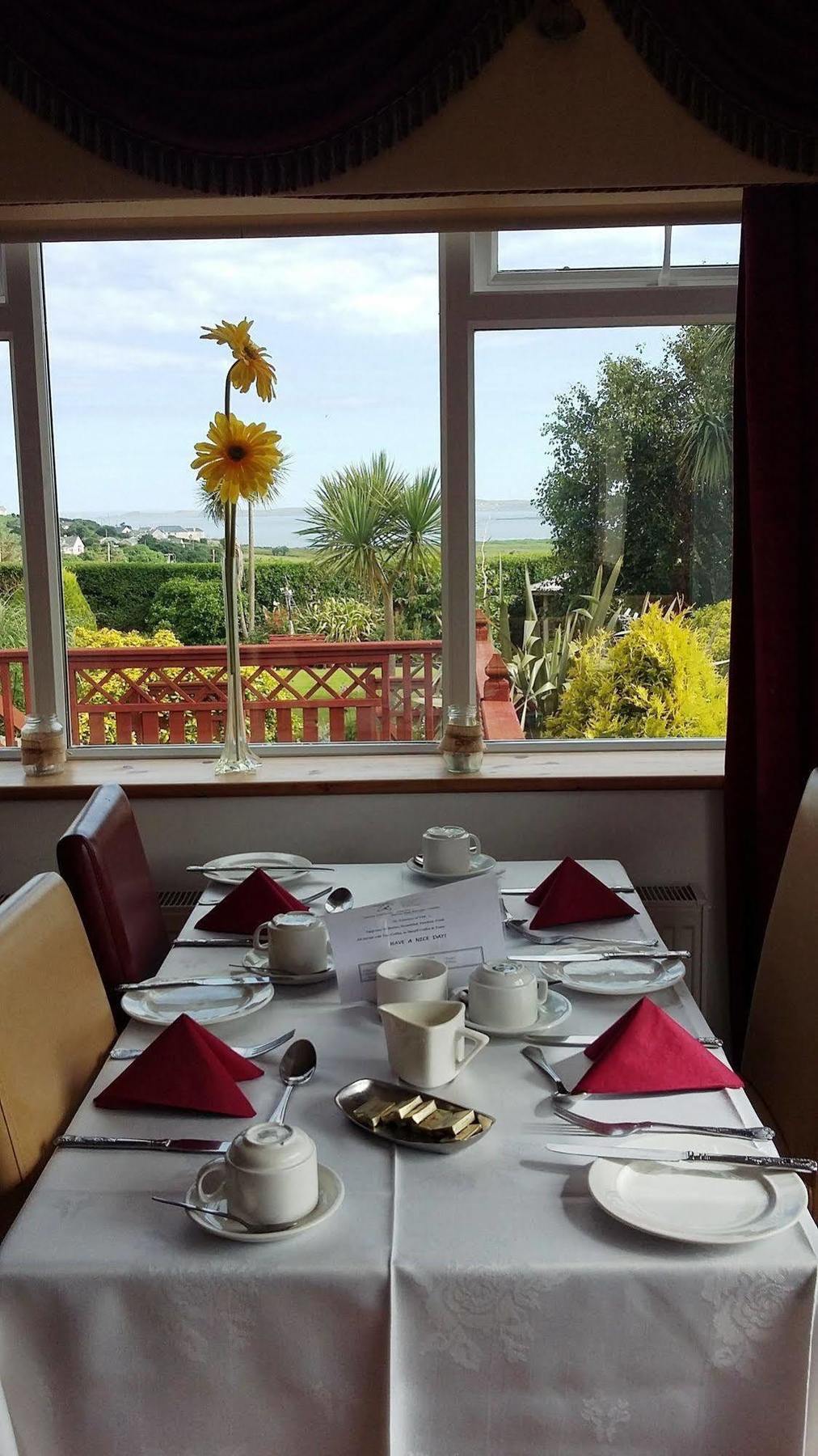 The Strand Hotel Ballyliffin Bagian luar foto